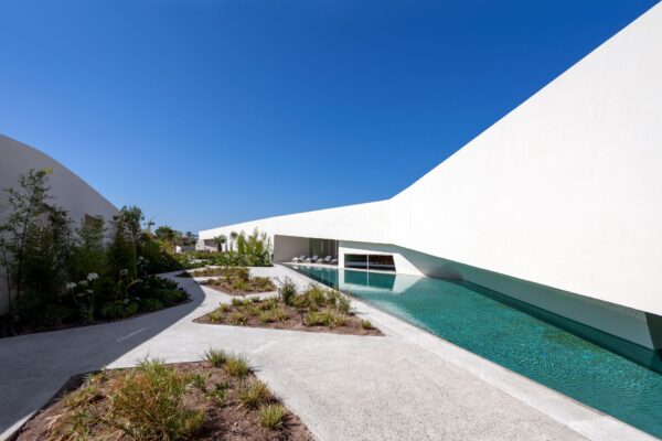 NOŪS_Santorini_Spa_Outdoor _Area