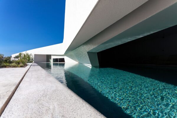 NOŪS_Santorini_Spa_Outdoor_3