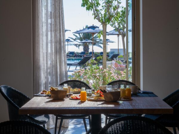 nous_santorini_breakfast_all_day_dining (3)