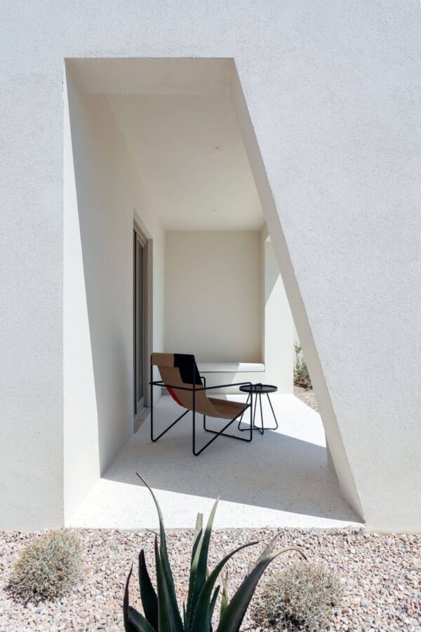 NOUS-Santorini-Pool-Bungalows-4-scaled