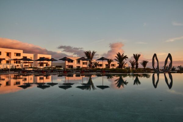 NOUS Santorini – Main Pool (3)